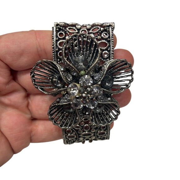 Vintage Diamanté Flower Hinged‎ Bangle Bracelet Burnished Silver Art Deco Bold - Picture 4 of 8